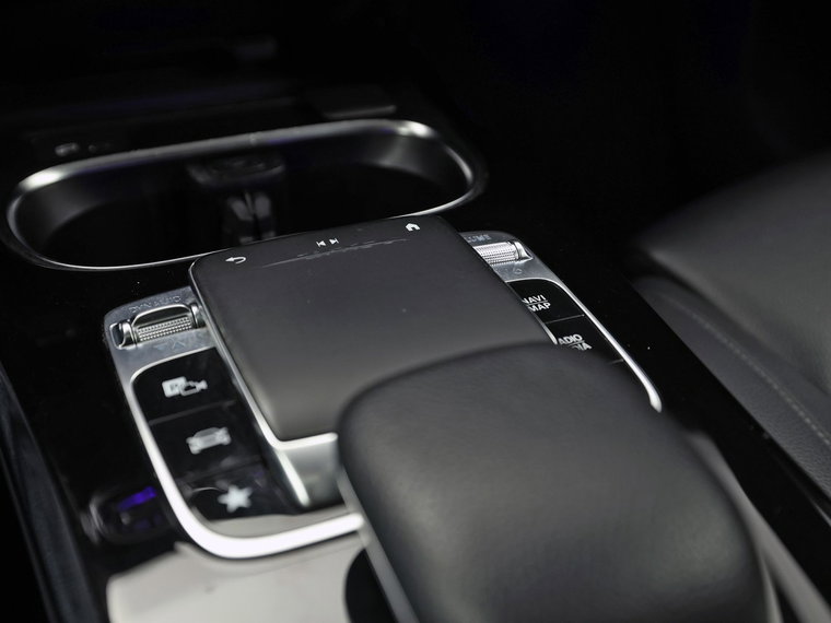 Vehicle Image 36