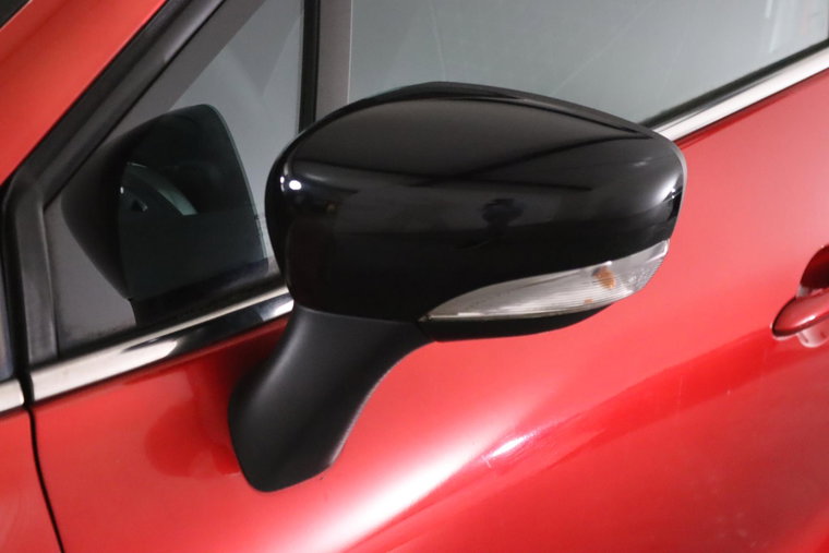 Vehicle Image 37