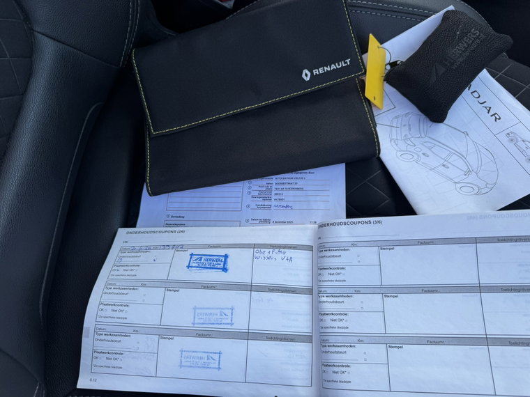 Vehicle Image 35