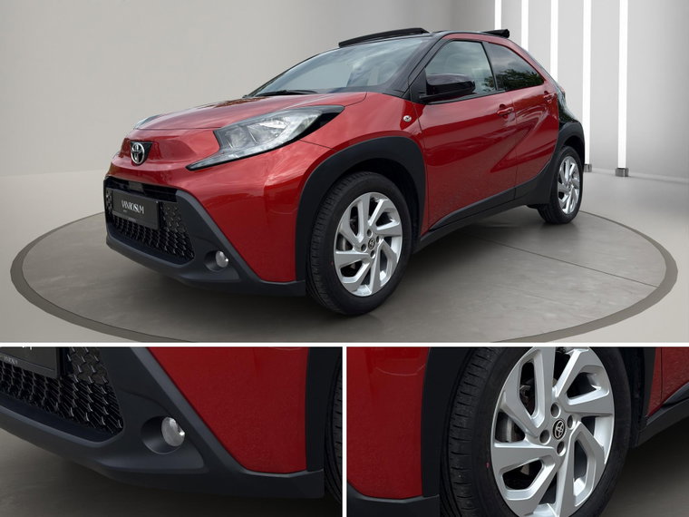Vehicle Image 21
