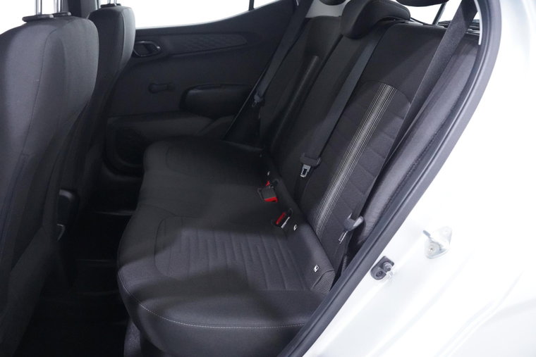 Vehicle Image 37