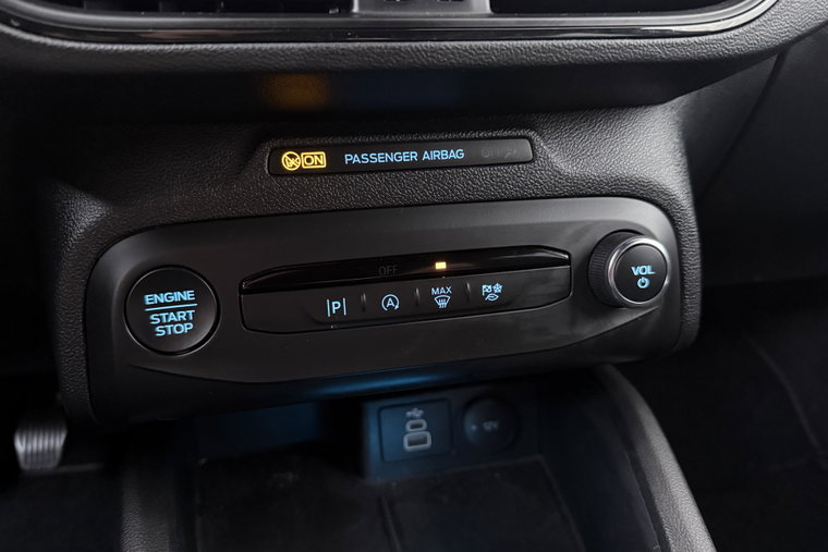 Vehicle Image 27