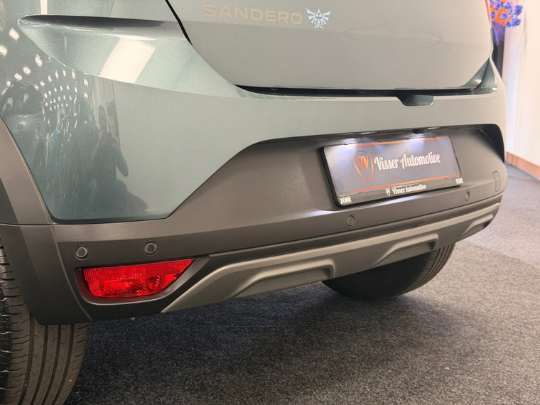 Vehicle Image 19