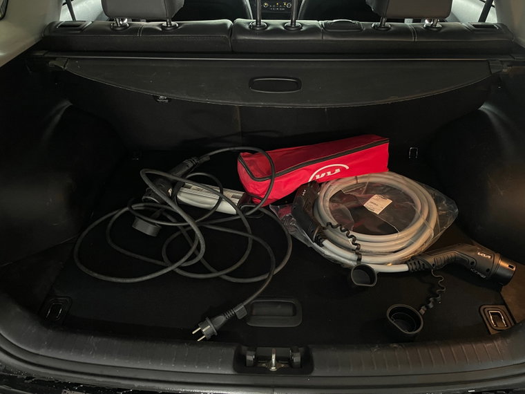 Vehicle Image 25