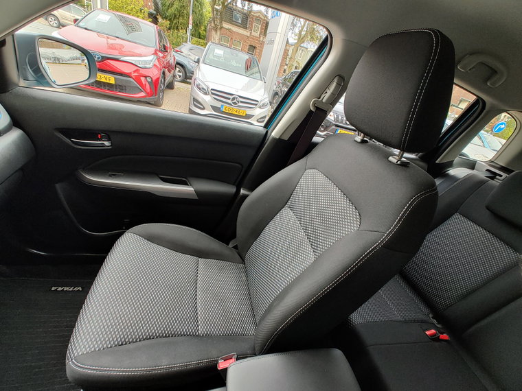 Vehicle Image 30