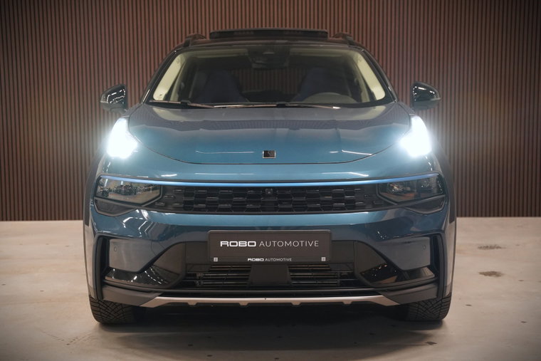 Vehicle Image 13