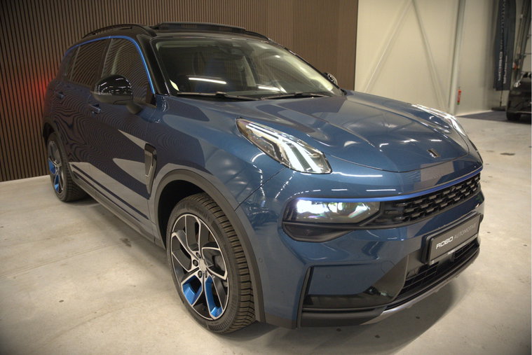 Vehicle Image 16