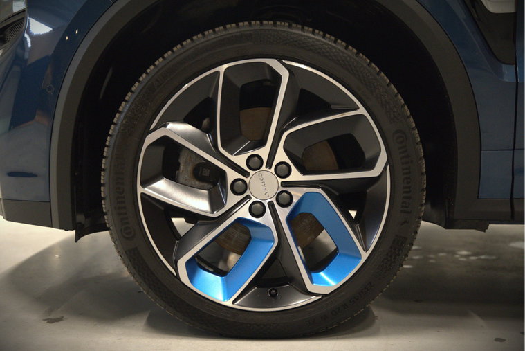 Vehicle Image 19