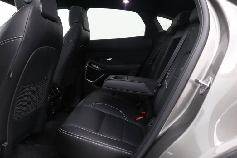 Vehicle Image 48