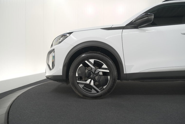 Vehicle Image 17