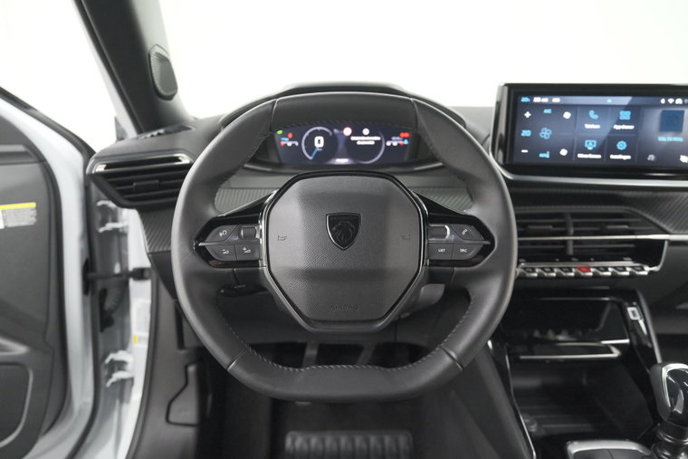 Vehicle Image 28