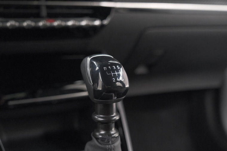 Vehicle Image 37