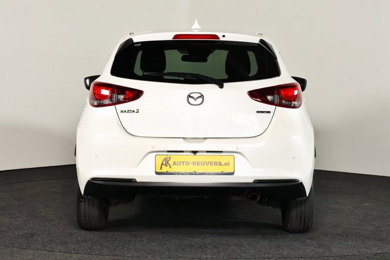 Vehicle Image 8