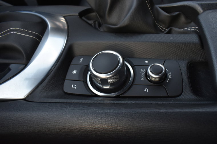 Vehicle Image 22