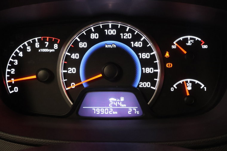 Vehicle Image 16