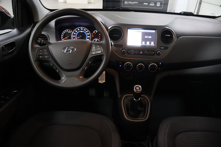 Vehicle Image 7