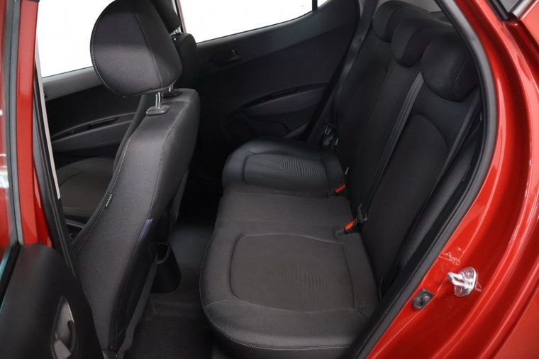 Vehicle Image 11