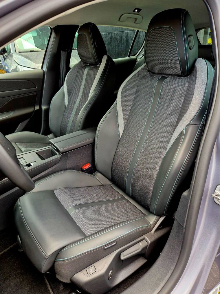 Vehicle Image 31