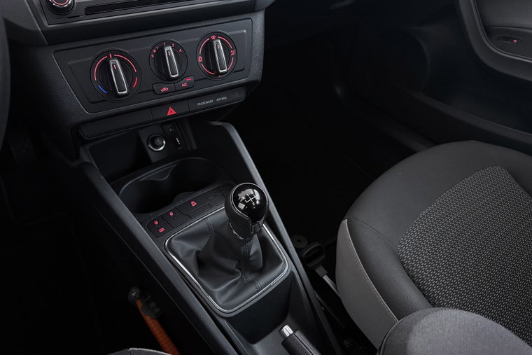 Vehicle Image 26