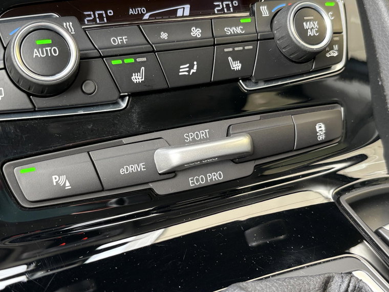 Vehicle Image 40