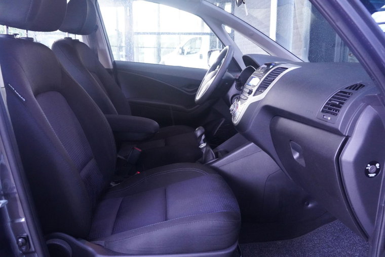 Vehicle Image 35