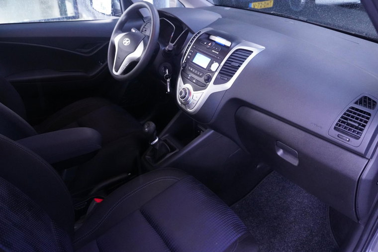 Vehicle Image 36