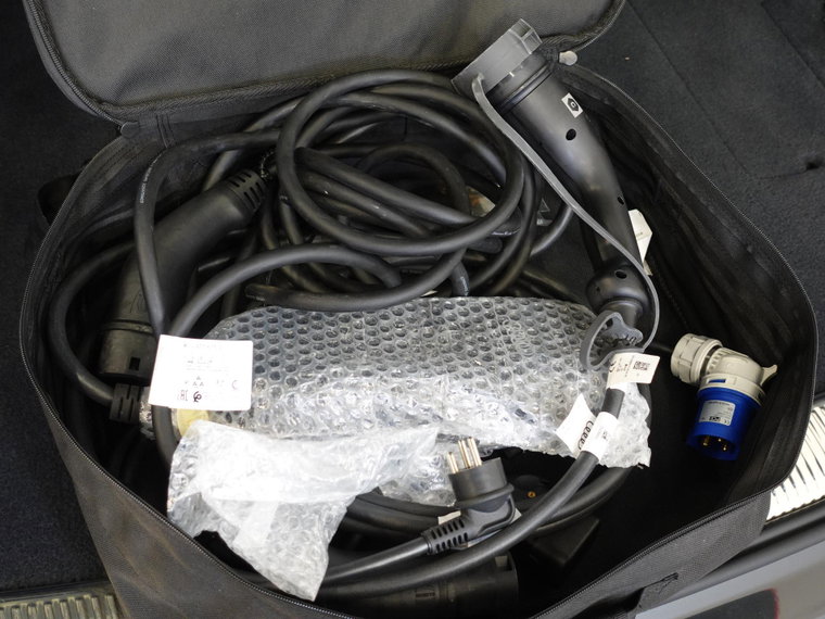 Vehicle Image 38