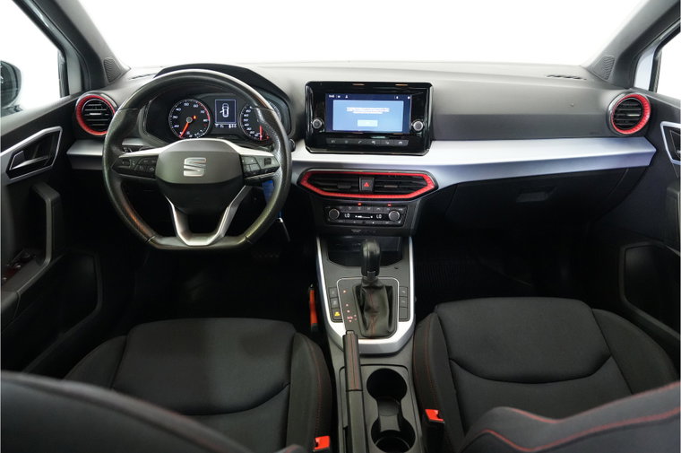 Vehicle Image 10