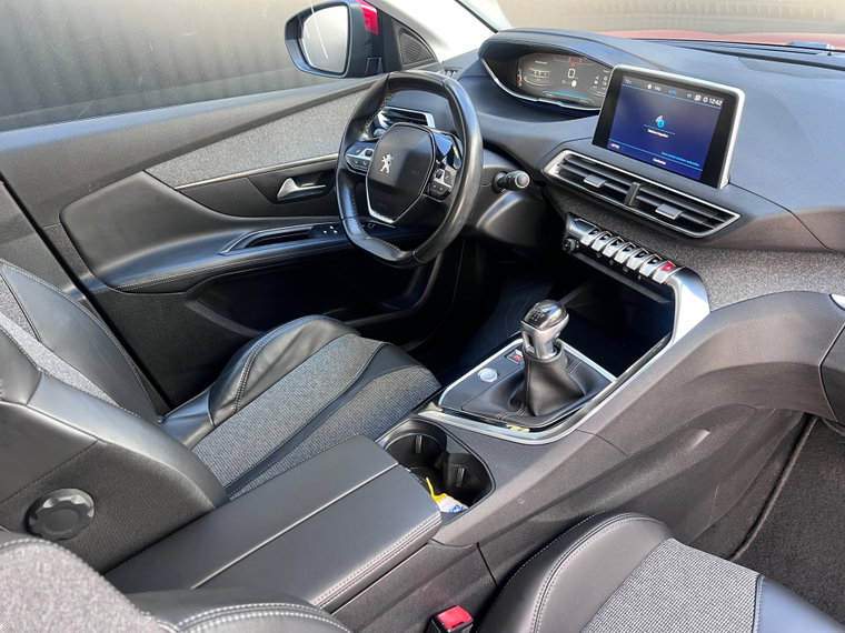 Vehicle Image 26