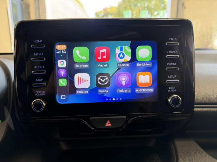 Vehicle Image 11