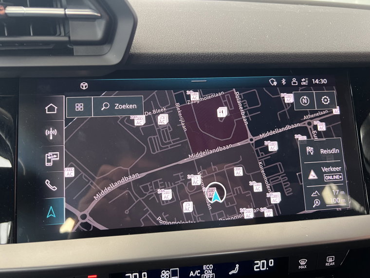 Vehicle Image 21