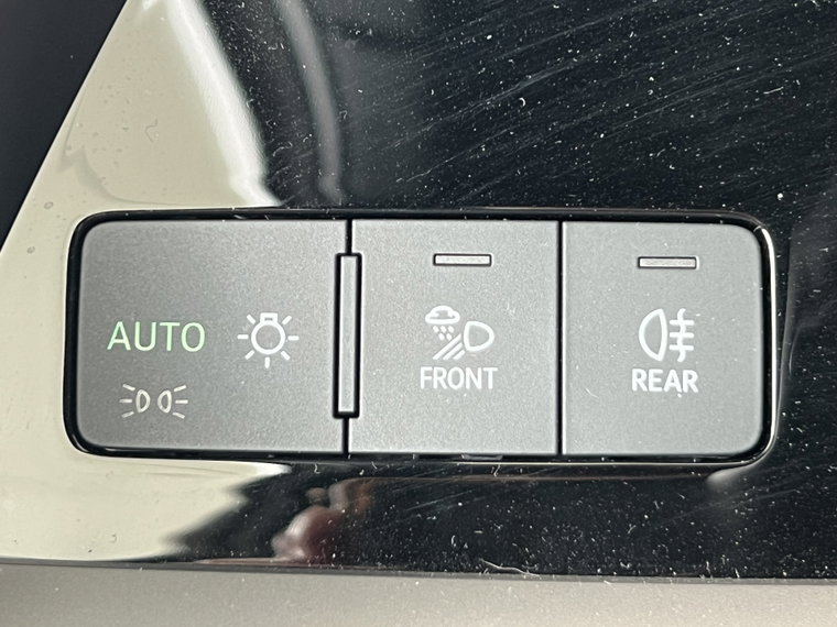Vehicle Image 33