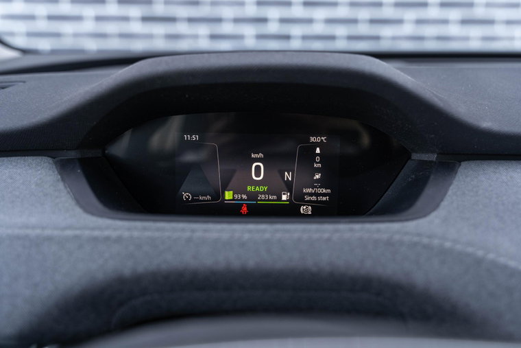 Vehicle Image 12