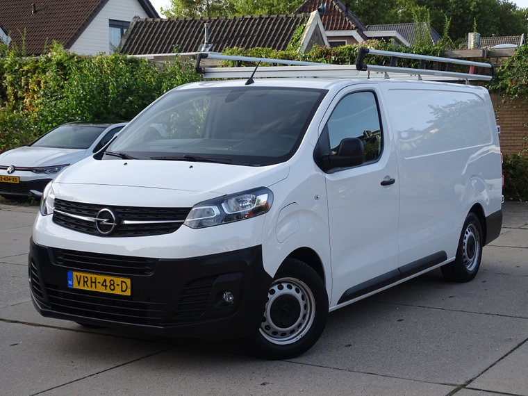 Vehicle Image 32
