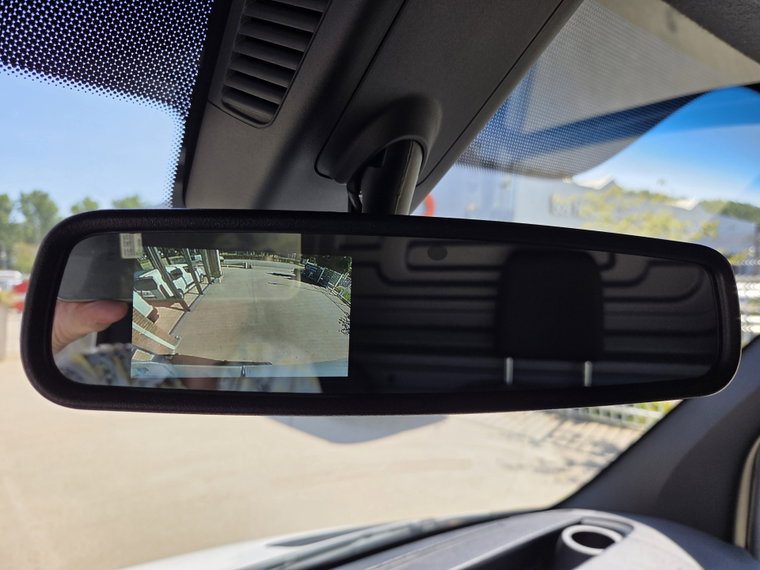Vehicle Image 16
