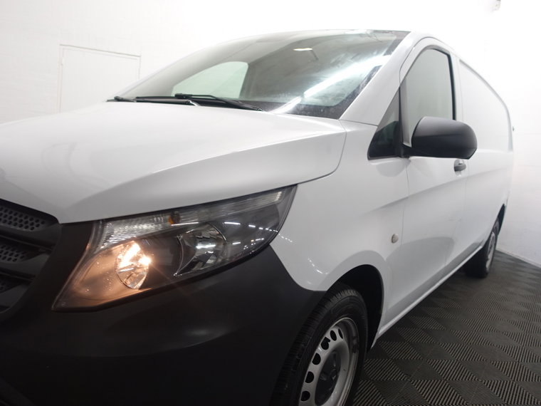 Vehicle Image 17