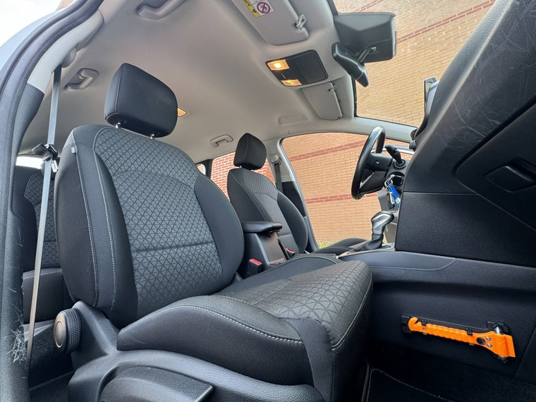 Vehicle Image 28