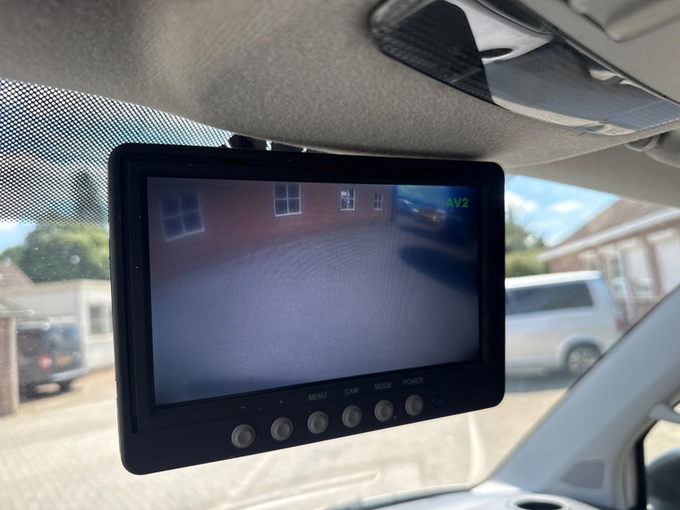 Vehicle Image 16