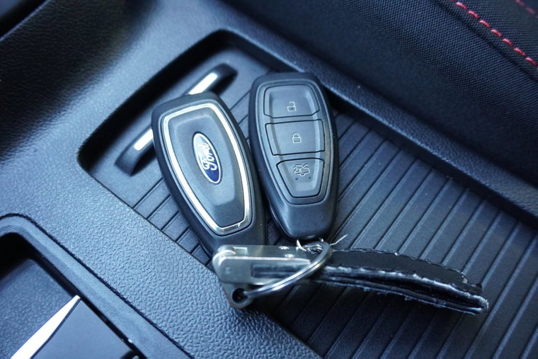 Vehicle Image 35