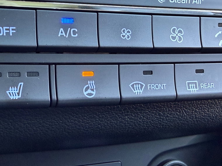 Vehicle Image 27