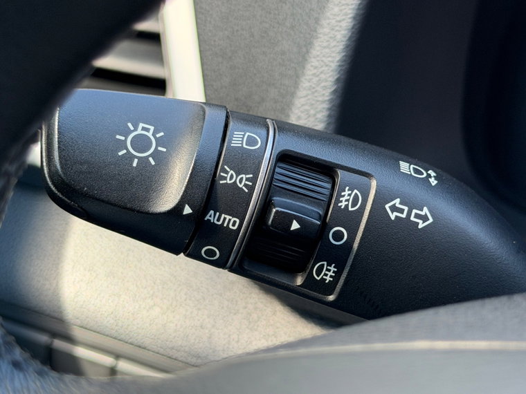 Vehicle Image 40