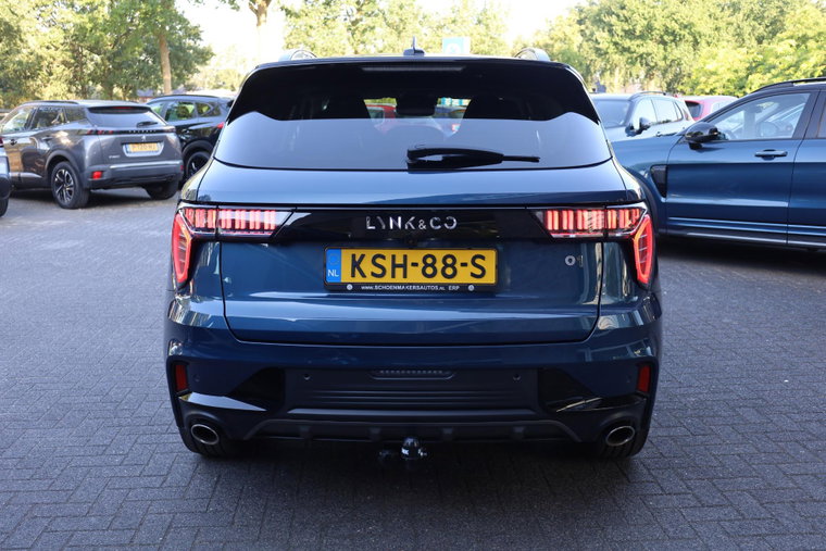 Vehicle Image 32