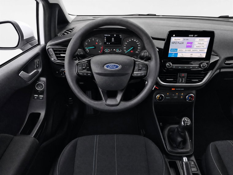 Vehicle Image 13