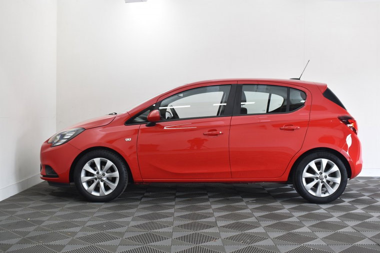 Vehicle Image 5