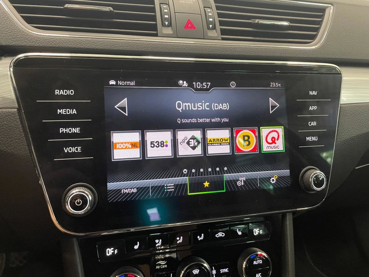 Vehicle Image 18
