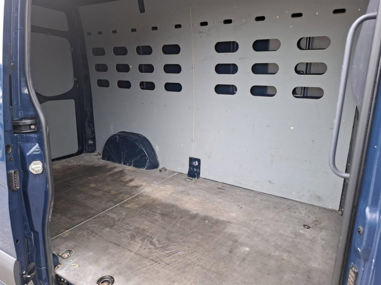 Vehicle Image 37