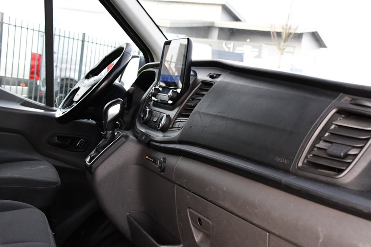 Vehicle Image 15