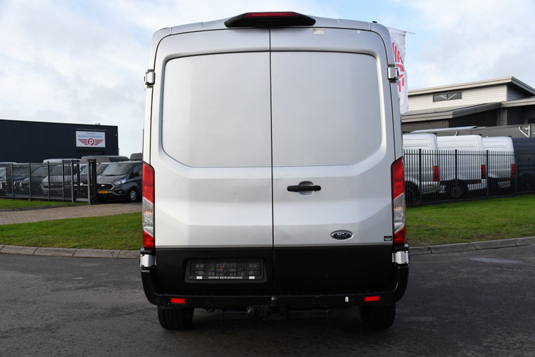 Vehicle Image 34
