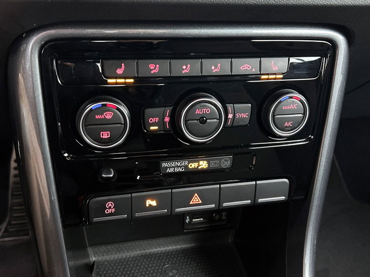 Vehicle Image 28
