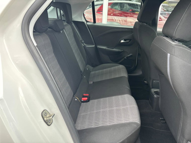 Vehicle Image 23